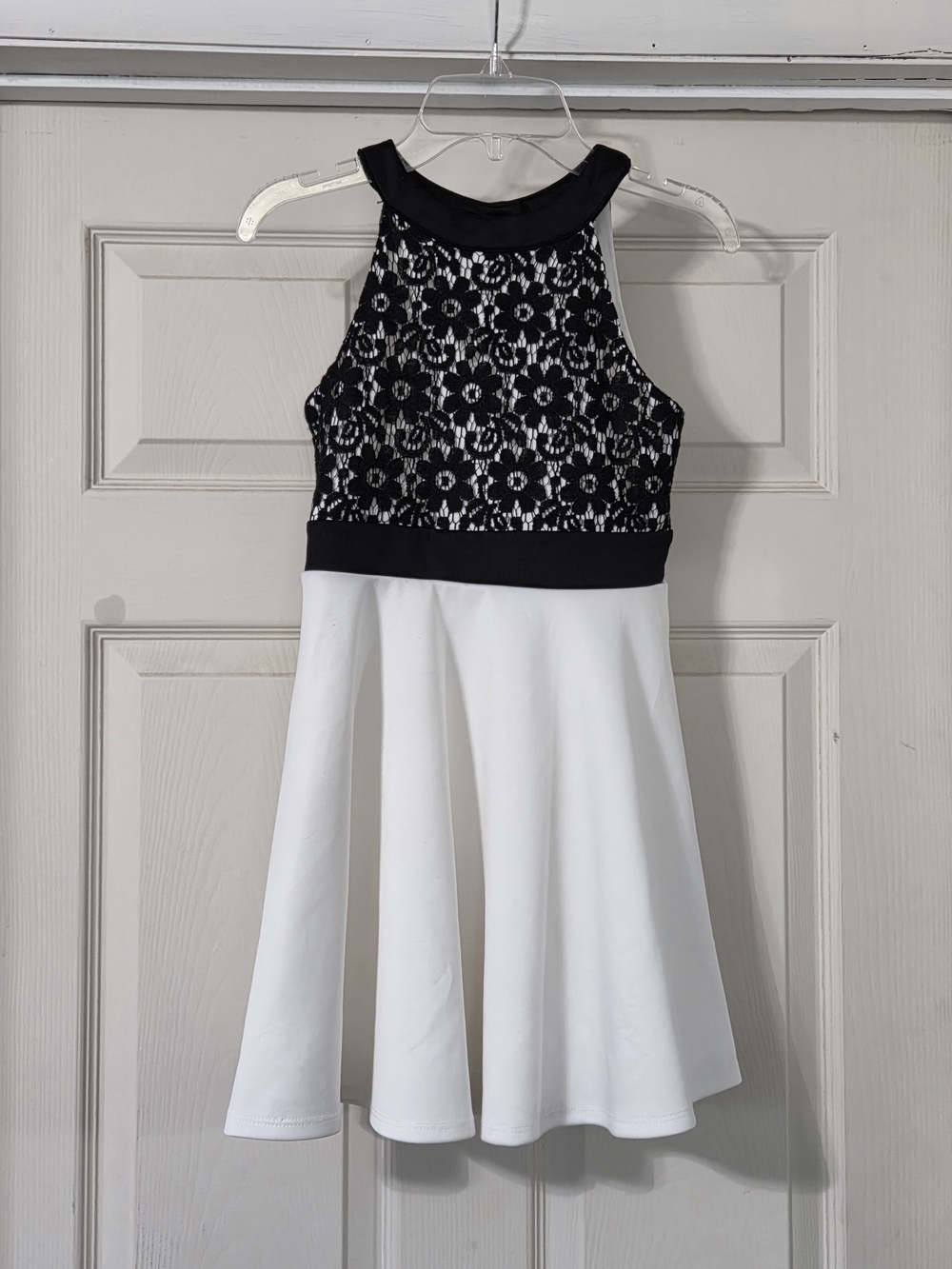 Knit Works Girls Black & White Floral Lace Halter Skater Dress Sz 8